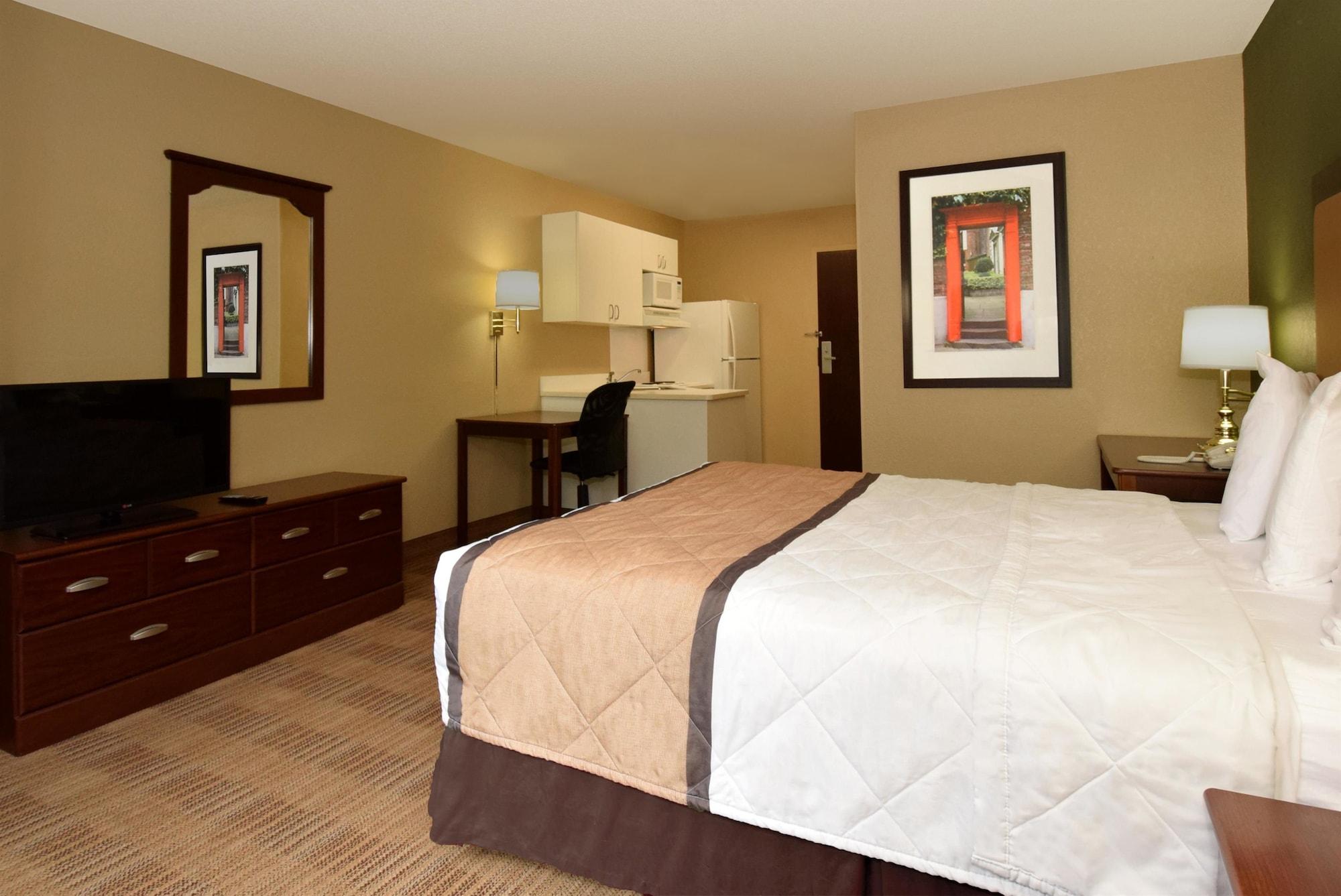 Extended Stay America Suites - Rockford - I-90 Экстерьер фото