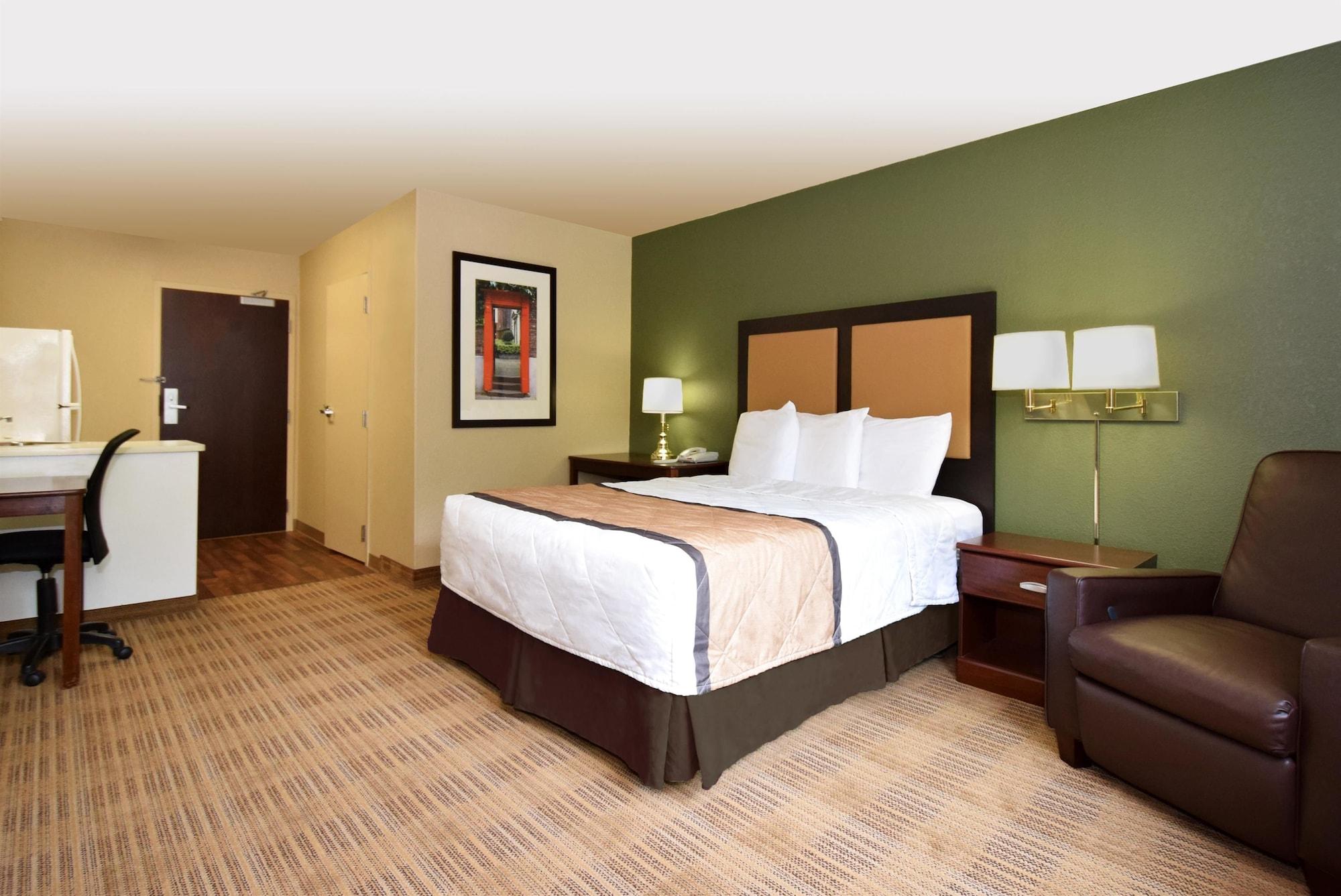 Extended Stay America Suites - Rockford - I-90 Экстерьер фото