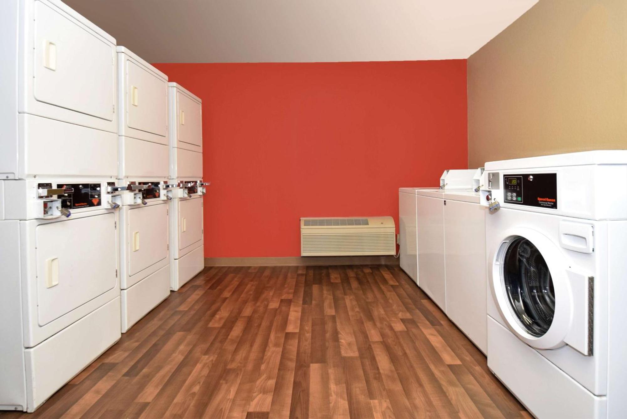 Extended Stay America Suites - Rockford - I-90 Экстерьер фото