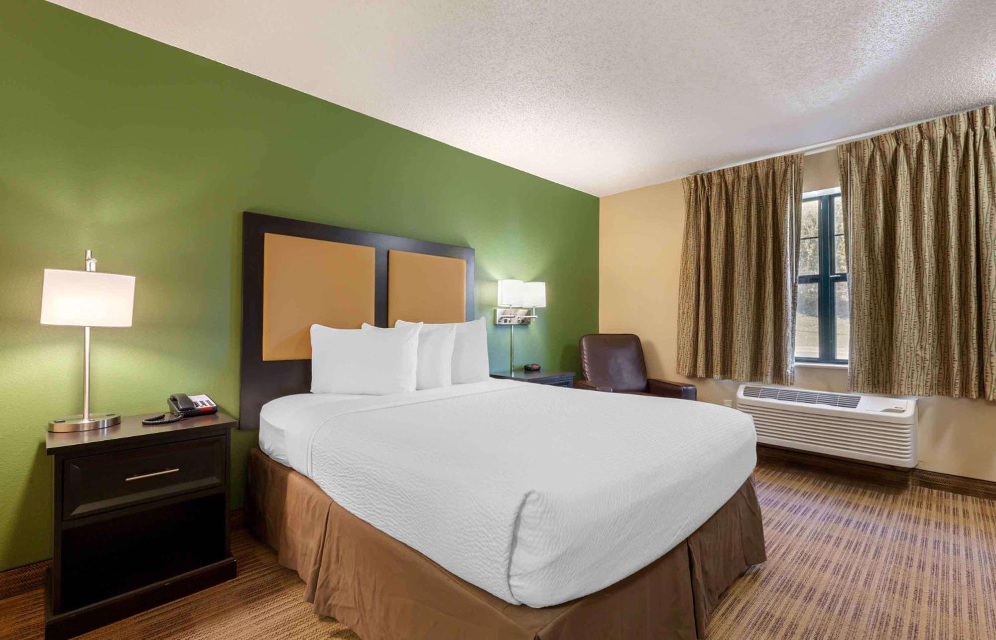Extended Stay America Suites - Rockford - I-90 Экстерьер фото