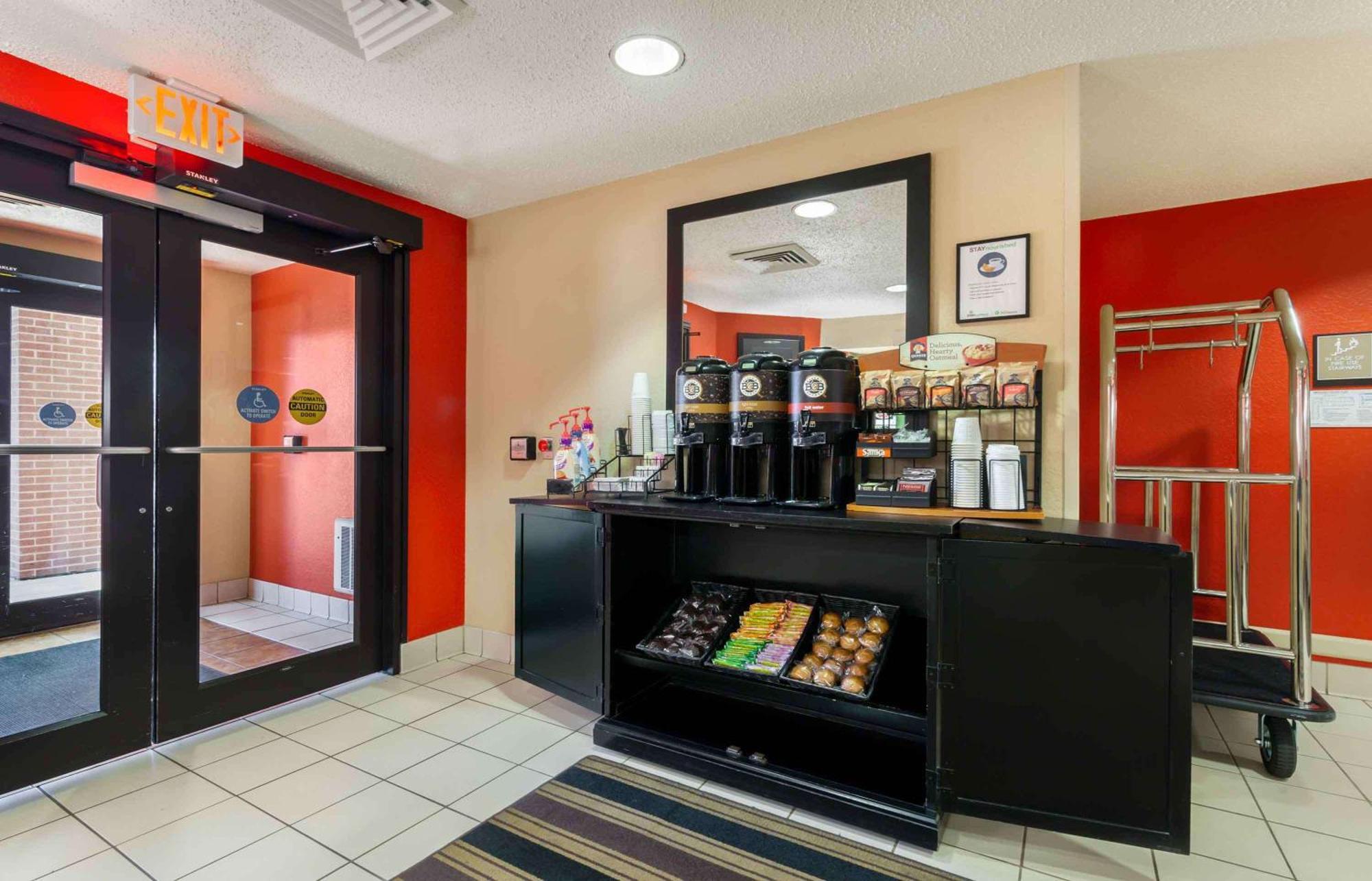 Extended Stay America Suites - Rockford - I-90 Экстерьер фото