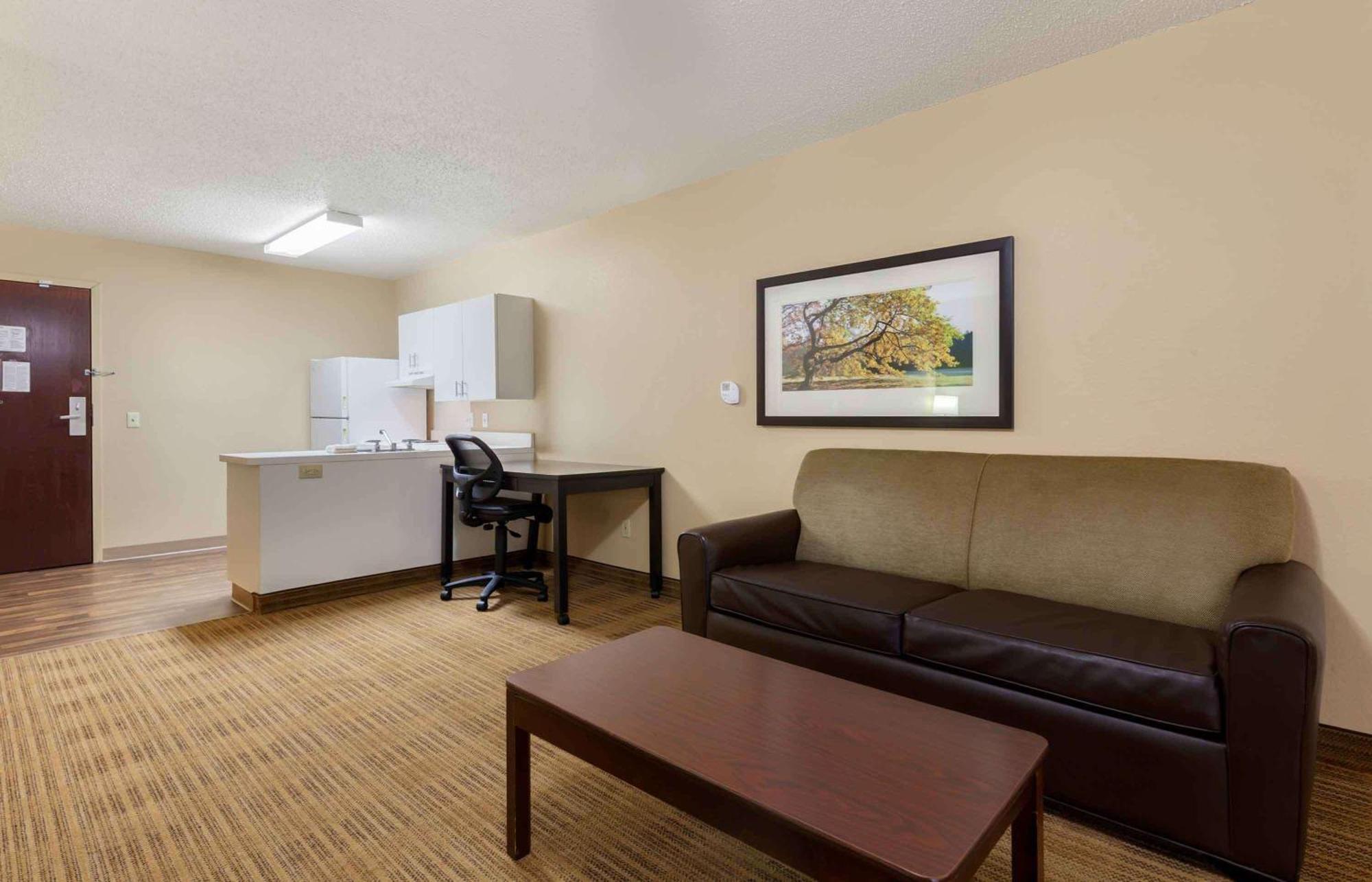 Extended Stay America Suites - Rockford - I-90 Экстерьер фото