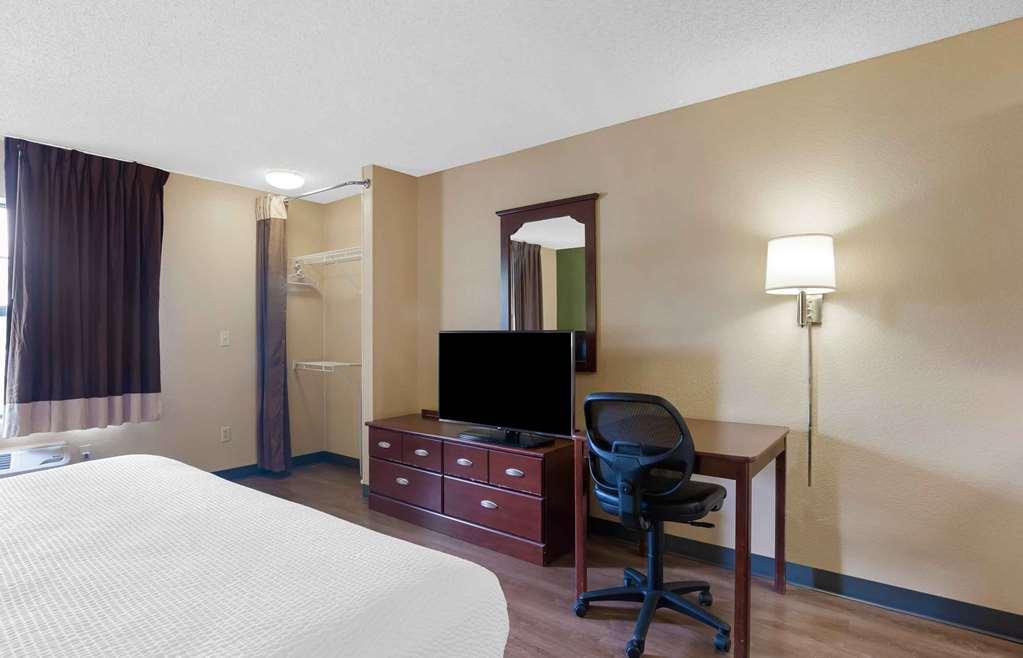 Extended Stay America Suites - Rockford - I-90 Номер фото