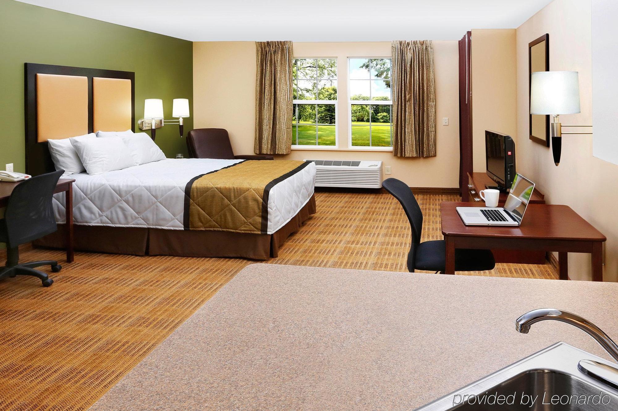 Extended Stay America Suites - Rockford - I-90 Экстерьер фото