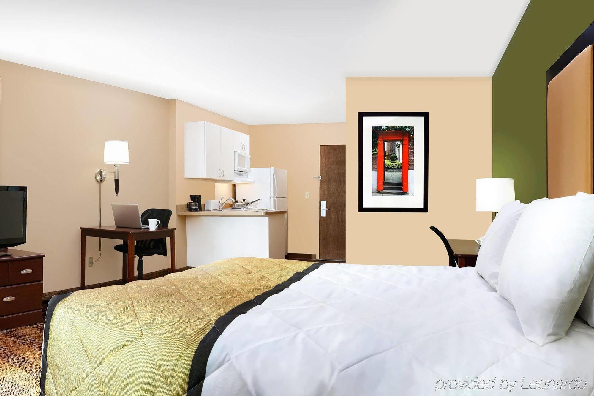 Extended Stay America Suites - Rockford - I-90 Экстерьер фото