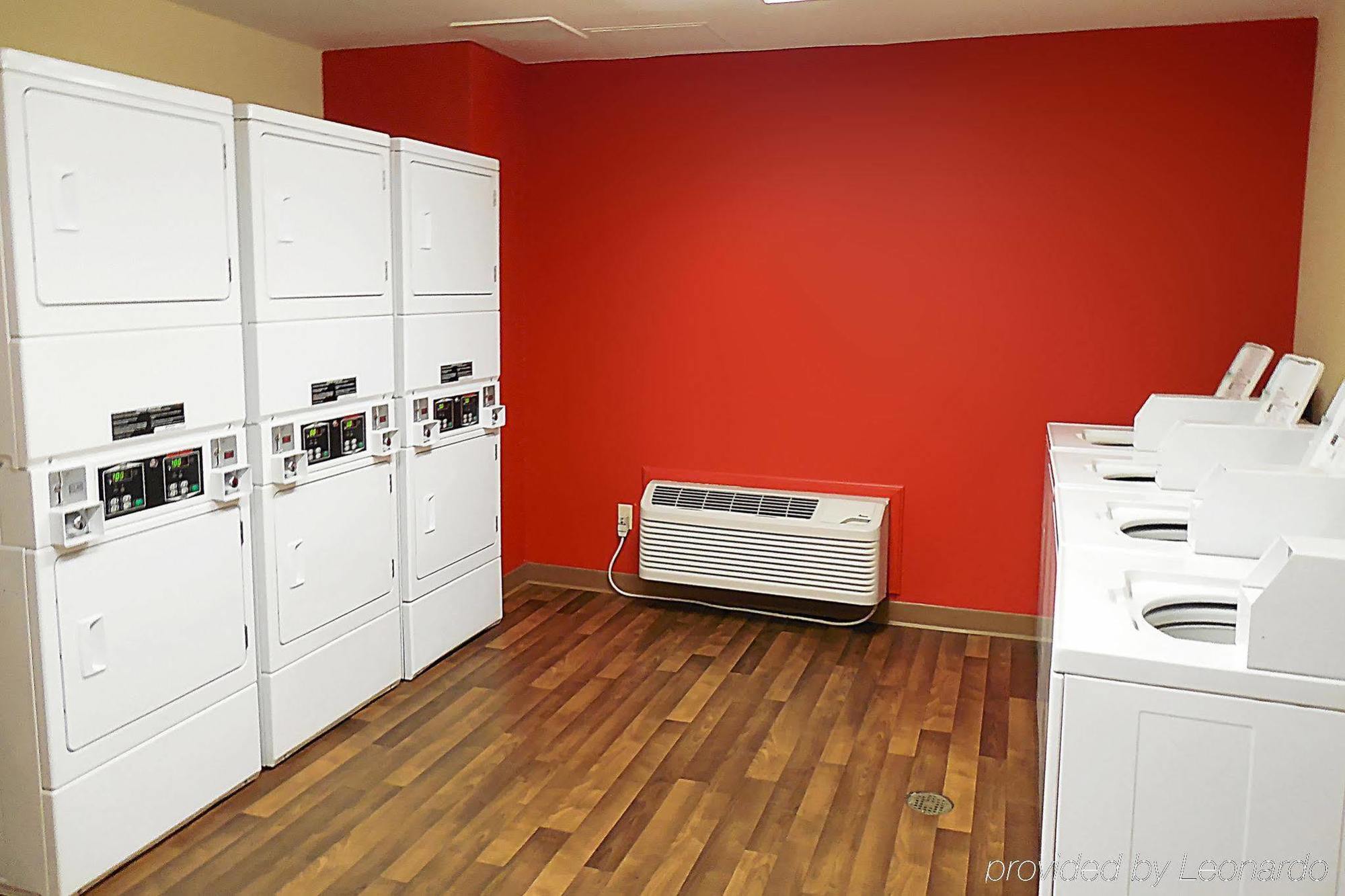 Extended Stay America Suites - Rockford - I-90 Экстерьер фото